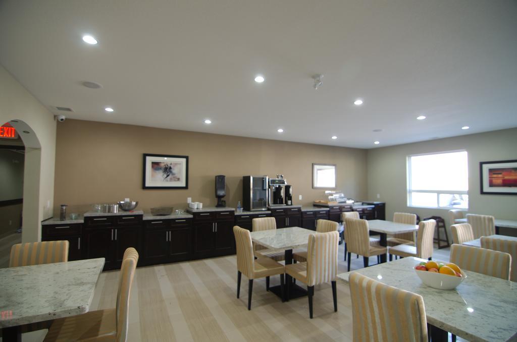Paradise Inn And Suites Redwater Extérieur photo