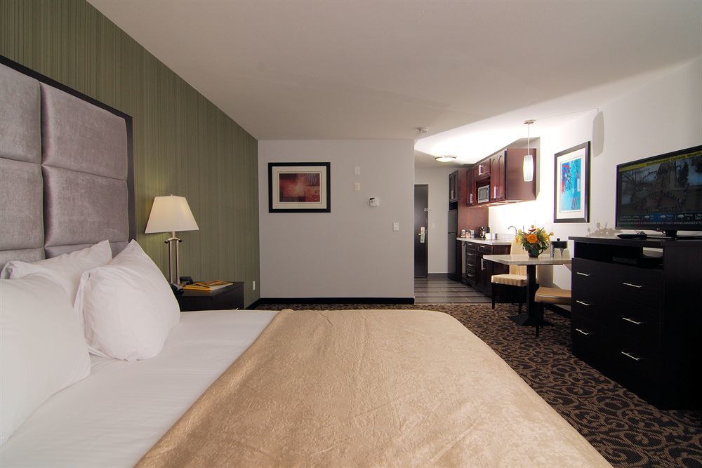 Paradise Inn And Suites Redwater Extérieur photo