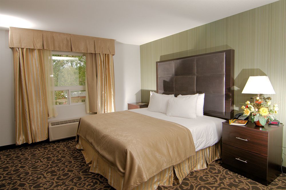 Paradise Inn And Suites Redwater Extérieur photo