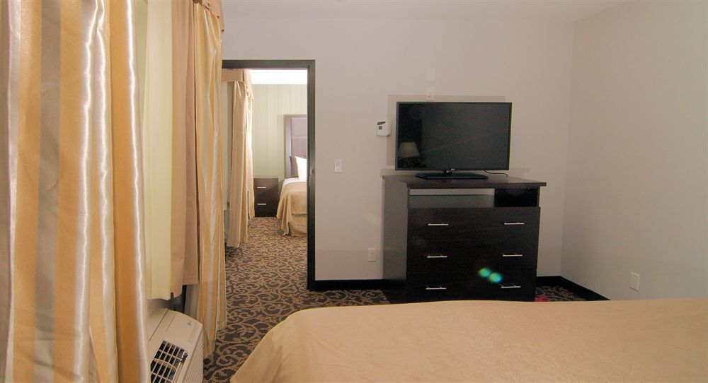 Paradise Inn And Suites Redwater Extérieur photo