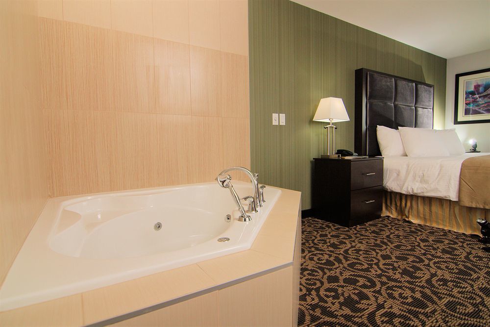 Paradise Inn And Suites Redwater Extérieur photo