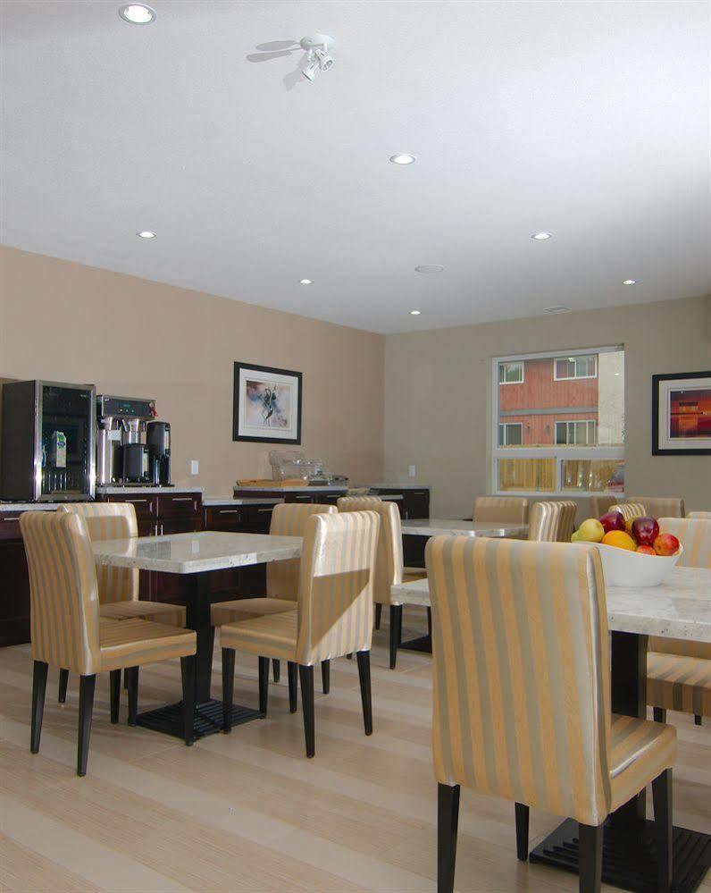 Paradise Inn And Suites Redwater Extérieur photo